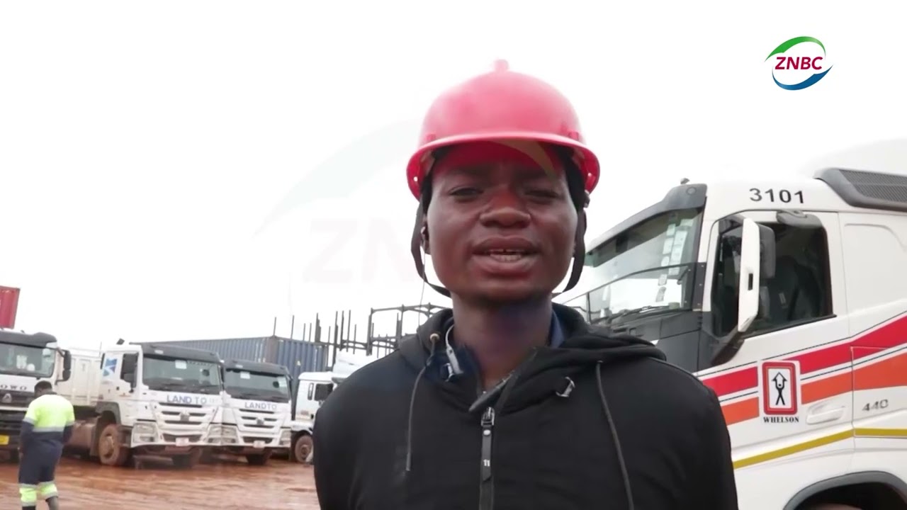 ДРК обещает обеспечить безопасность международных водителей грузовиков.