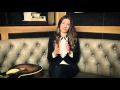 Capture de la vidéo A-Sides Interview: Lera Lynn Discusses Writing Songs While Touring (11-20-2015)