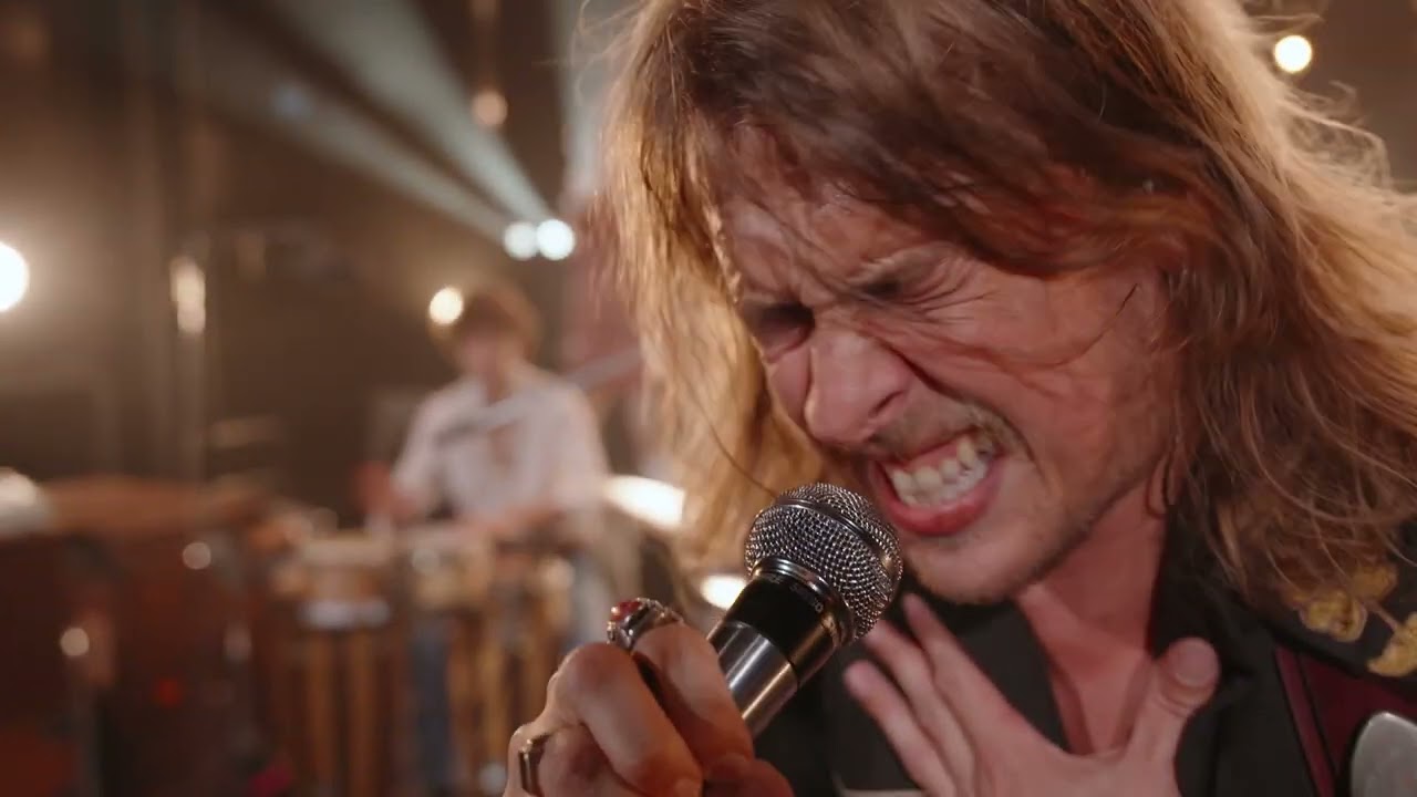 在 YouTube 上觀看「DeWolff - Night Train (LIVE @ Gouden Notekraker 2023)」 在 YouTube 上觀看「DeWolff - Night Train (LIVE @ Gouden Notekraker 2023)」