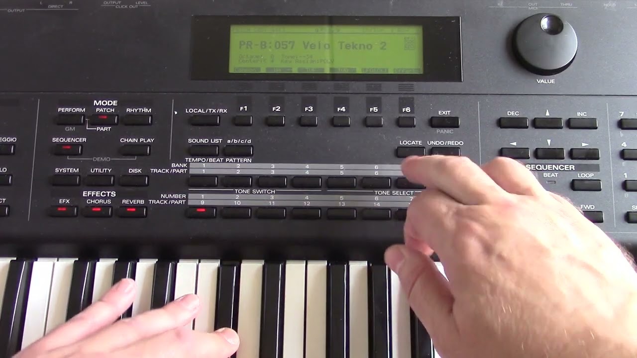 Roland XP-80 Music Workstation Random Patches & Built-in Demo