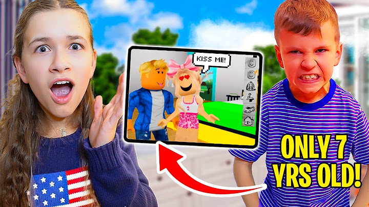GOING THROUGH MY BABY BROTHER'S IPAD! *funny* 😂
