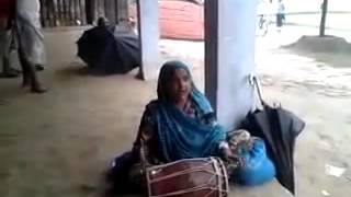 Kal ke wade pe goozre hain barsoon