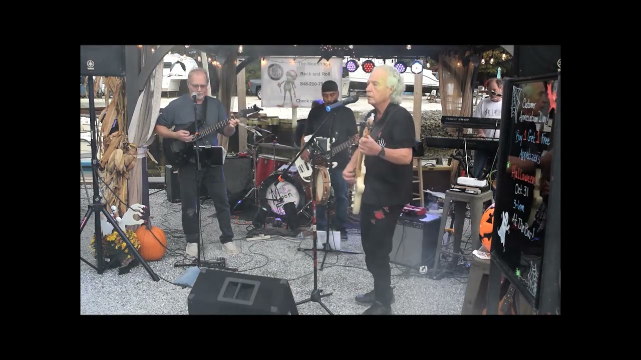 Watch Moon Frogs - Dockside Cafe 0005 mix on YouTube Watch Moon Frogs - Dockside Cafe 0005 mix on YouTube
