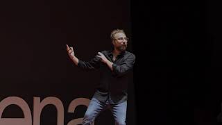 Rieduchiamoci alla comunicazione autentica: la voce del corpo | Luca Vullo | TEDxModena