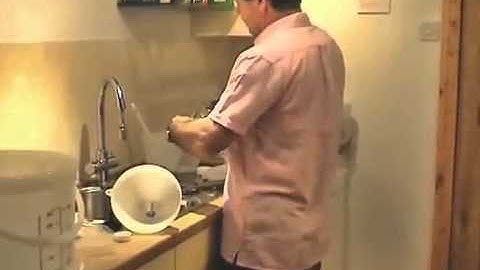 Making Spirits & Liqueurs at Home   Part 6  Using the Z Carbon Filter