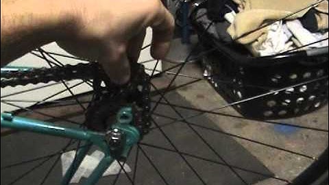 How to remove/install a fixie cog without a chainwhip (rotafix)