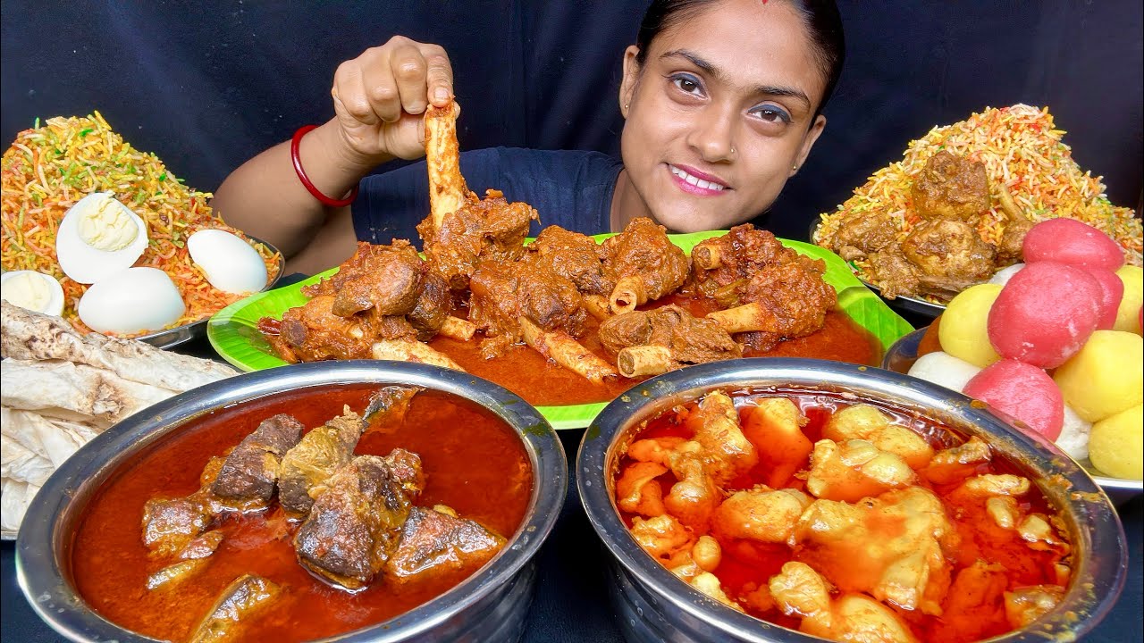 Mutton Kaleji Curry Mutton Fat Curry Mutton Curry Chicken Biryani Egg Biryani Romali Roti Eating 