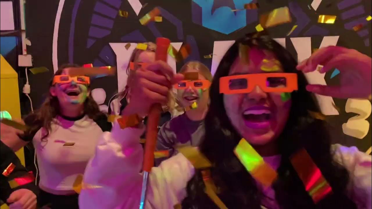 Blacklite Arena Wien KonfettiMegaShooter YouTube