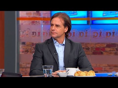 Lacalle Pou: "Si hoy digo que bajo los impuestos, estoy mintiendo"