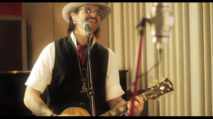 The Andrew Mann Acoustic Band - Crazy