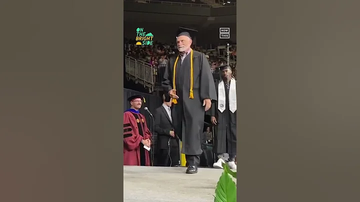 72-Year-Old Graduates From College 🎓 - DayDayNews