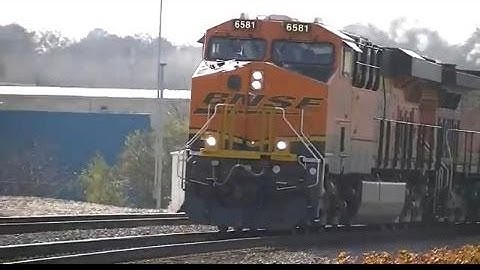Norfolk Southern 251 SB Roadrailer w/ BNSF Power! Austell,Ga 03-20-2014©
