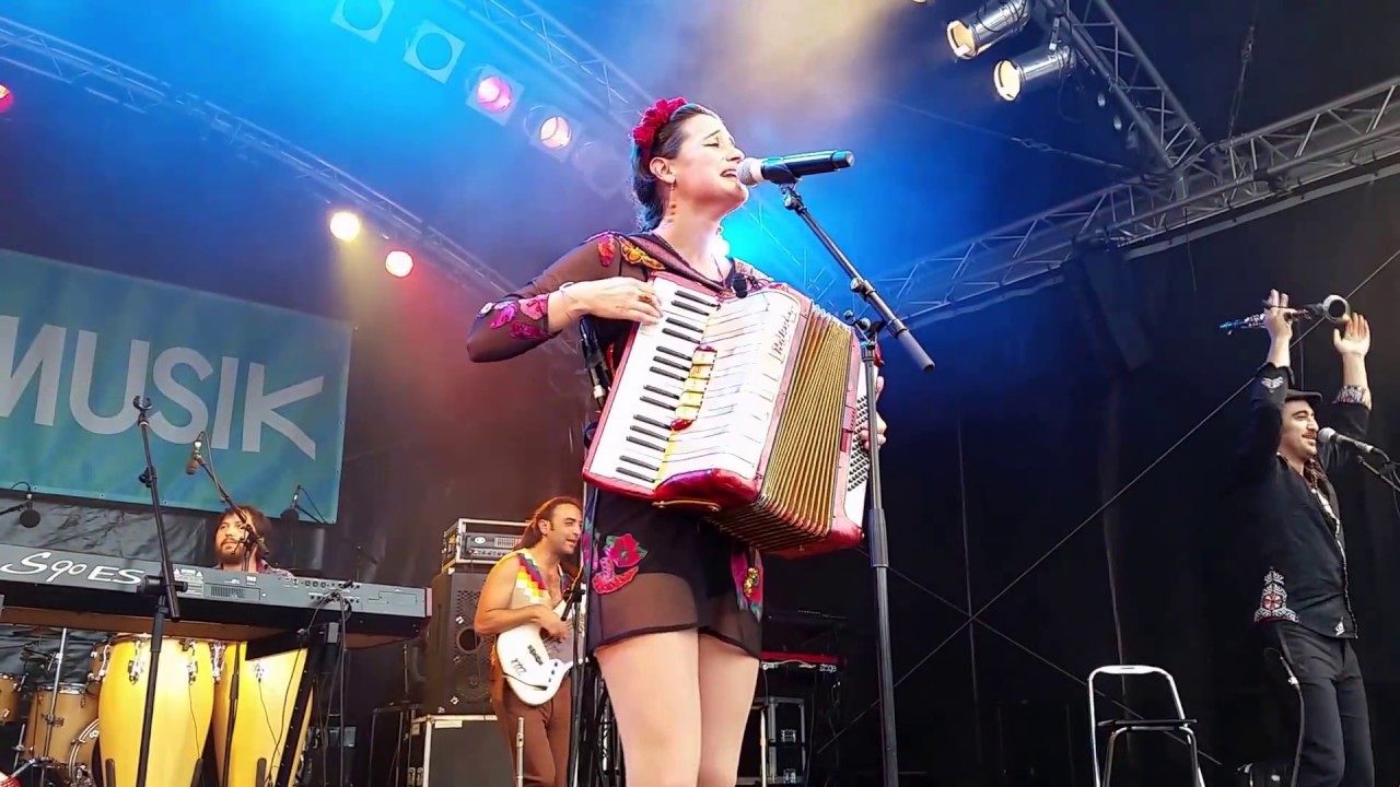 video phone beyonce mp3 PASCUALA ILABACA y FAUNA part 3 - Berlin 2017 - Wassermusik-X-Festival