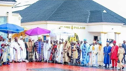 Alaafin of Oyo Oba Akeem Abimbola Owoade Royal welcome to Olowu Kuta palace