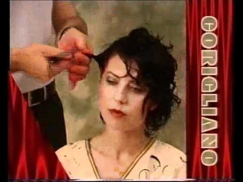 Parrucchieria Corigliano - dimostrazione taglio do...