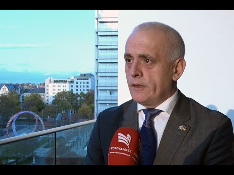 Video: Histori Me Gjermaninë Izoluese Ose Efikase Të Energjisë