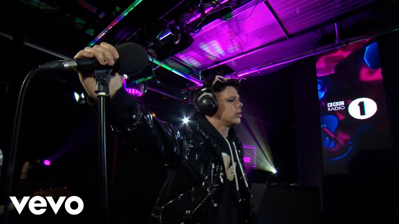 YUNGBLUD – Hope For The Underrated Youth in the Live Lounge
