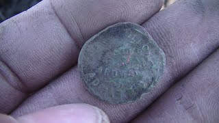 Metal Detecting And Arrowhead Finds At An 1850's Cabin Site by hiluxyota 857 views 1 year ago 9 minutes, 6 seconds