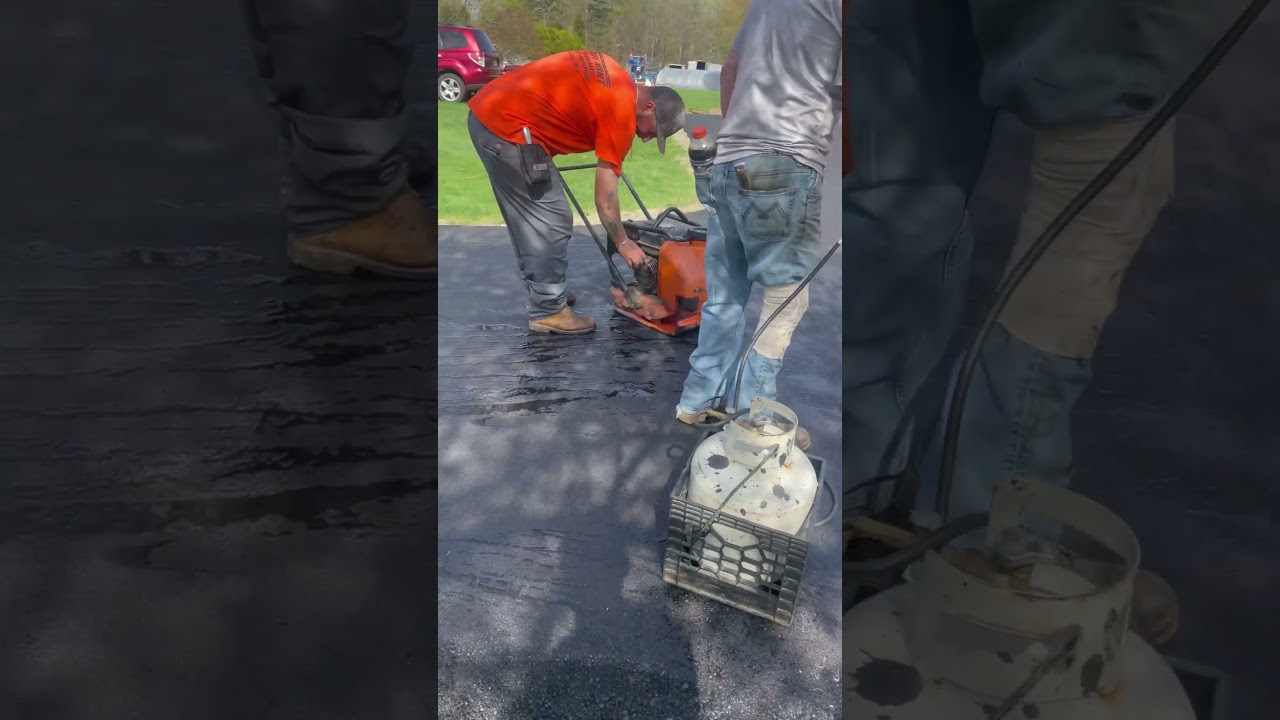 New driveway install,2-1/2” binder,1-1/2” top.