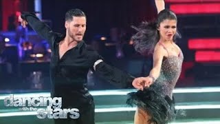 Zendaya and Val Chmerkovskiy Jive (Week 10) | Dancing With The Stars