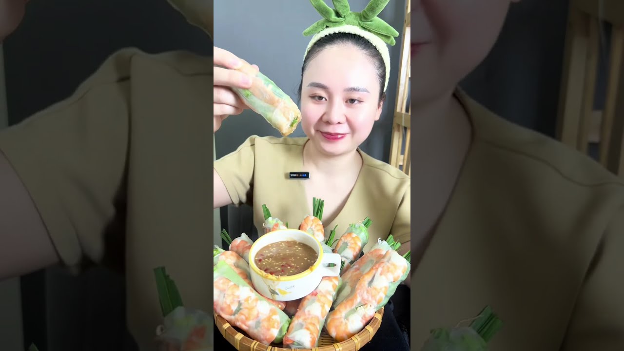 Mời mọi người Mukbang Gỏi Cuốn Tôm Thịt, Bánh Xèo Hải Sản với em nghen