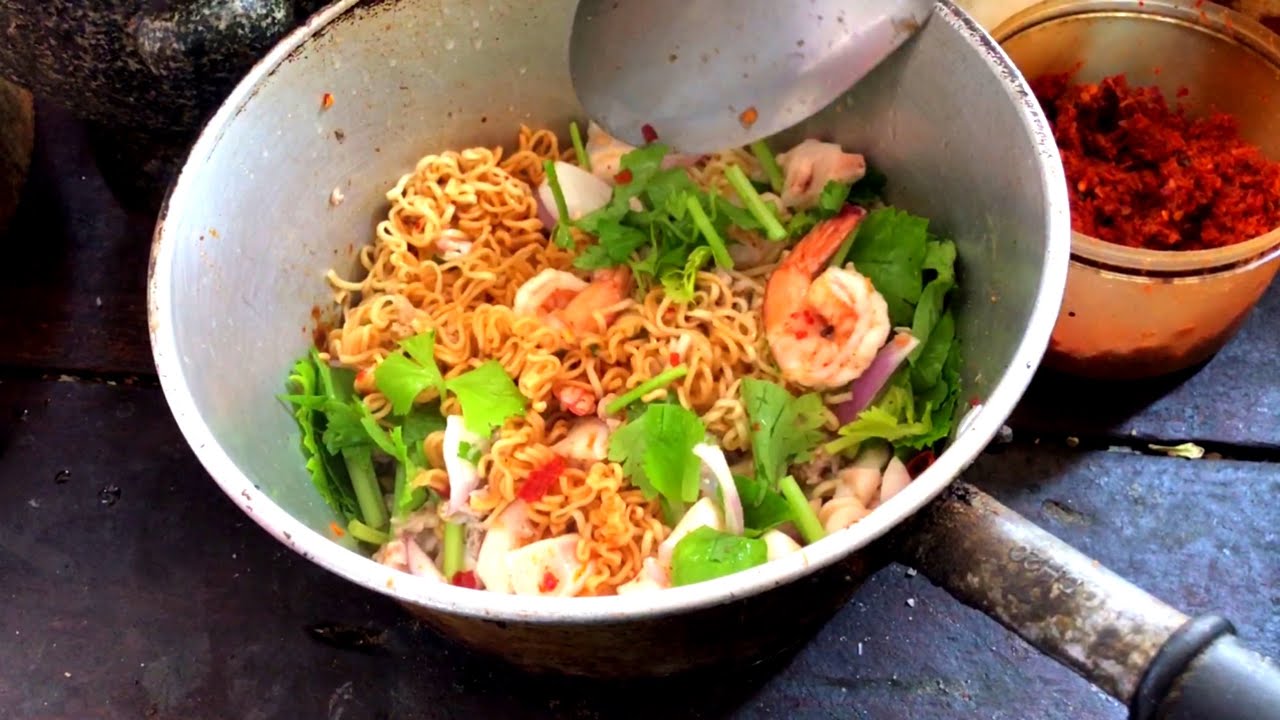 Thai Instant Ramen Noodle Spicy Salad Yum Mama Taste of Yummy   Thai Street Food  Food Good Taste