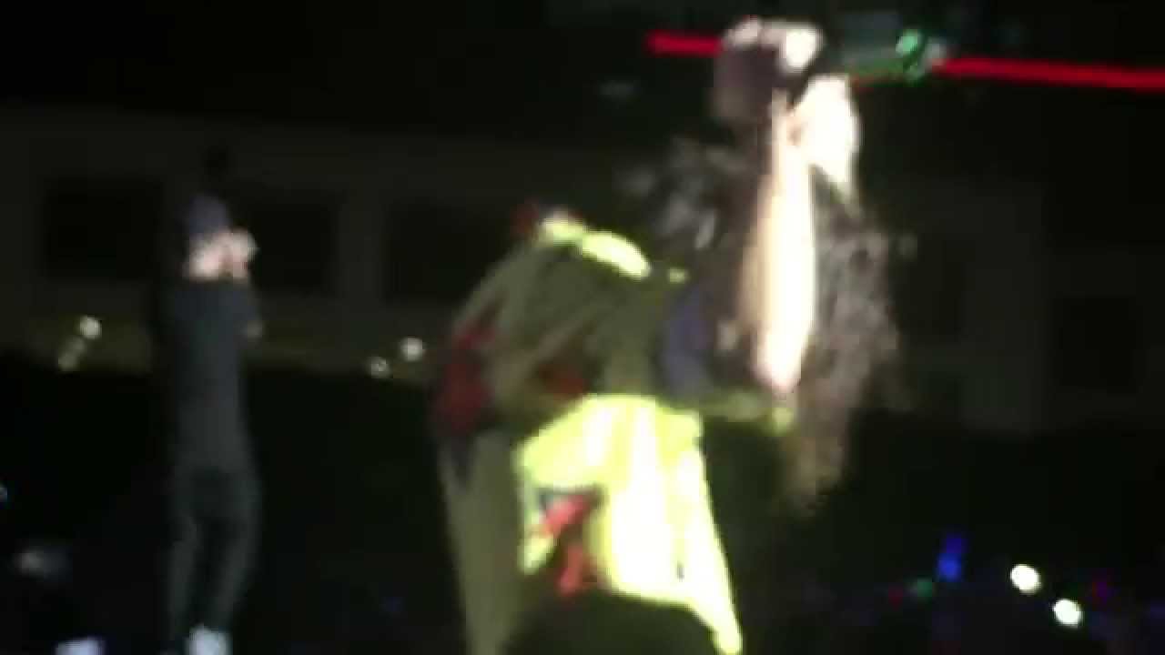 Girl Almighty - One Direction Live in Manila