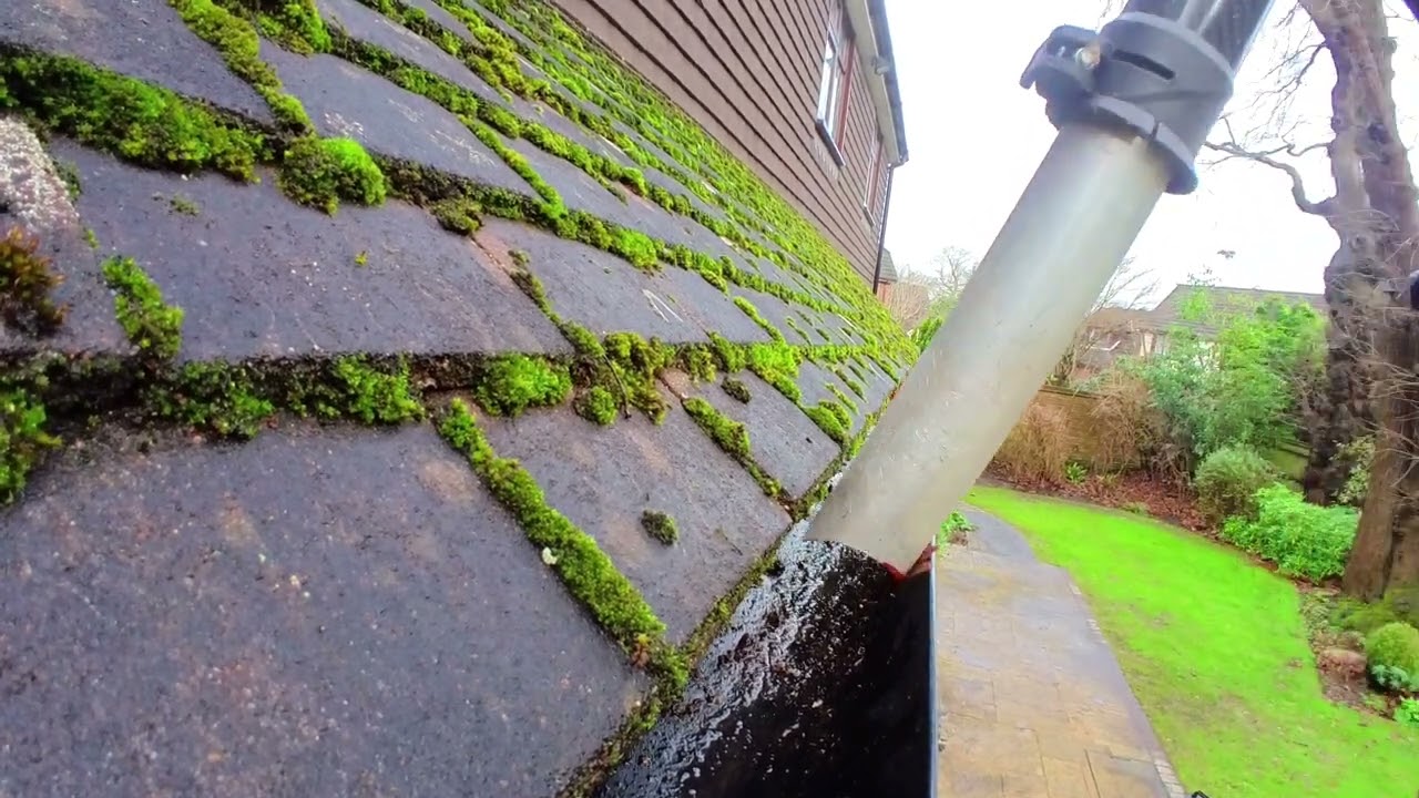 Gutter cleaning using the SkyVac Atom.