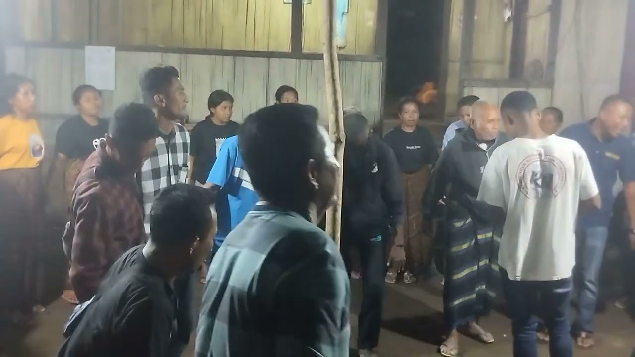 Mlm perpisahan OMK Kekasewa di lingkungan 4 di Stasi Ngalupolo