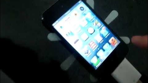 ipod touch 4 connect to keyboard