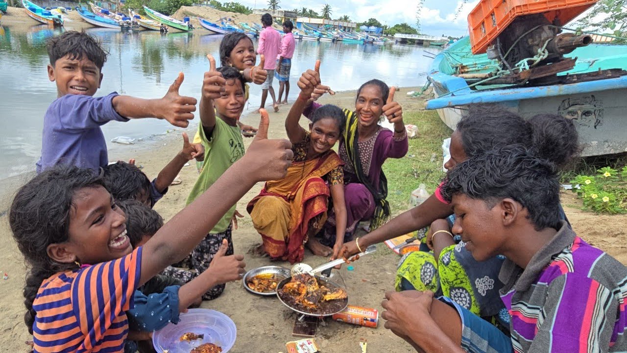 ஆற்றங்கரை ஓரத்தில் குடும்பத்துடன் சுவையான மீன் வறுவல் | Village Fish Fry Cooking | Fishing Life Vlog