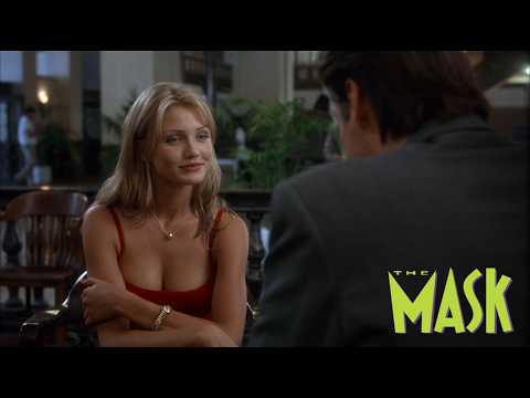 Tina Cameron Diaz Distracts Everyone At The Bank The Mask 1994