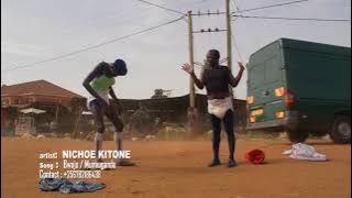 King kong and Seeka Manala dancing to Bwojo by Nichoe Kitone