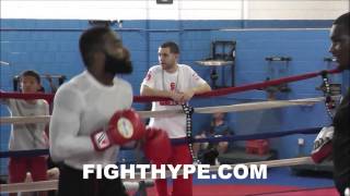 ADRIEN BRONER THROWING FAST PUNCHES 