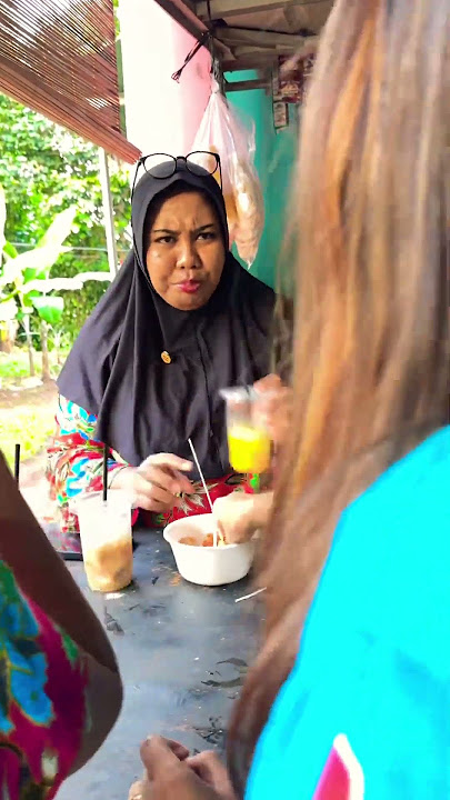 ayu surti rebut makanan inem