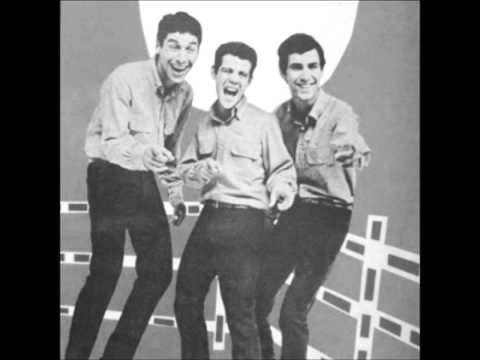 שלישית התאומים ציפור קטנה לחשה לי 