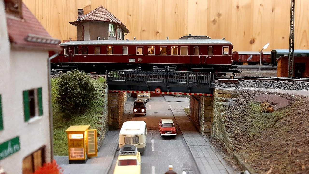 Dieseltriebwagen VT62.9, VT 62 904 in Bahnhof Crailsheim - Liliput L133028