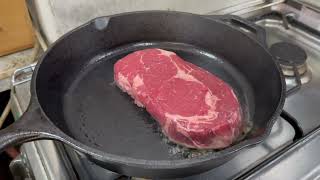 Cooking up a Steak Using the Lodge Cast Iron Skillet (10.25inch/26cm)