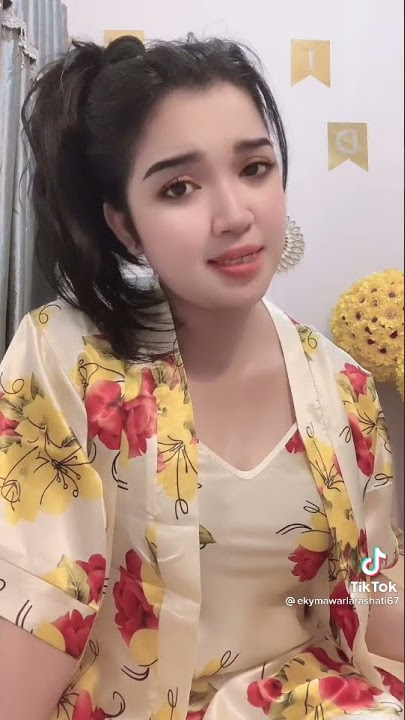 Hot si cantik nge hot #tiktok