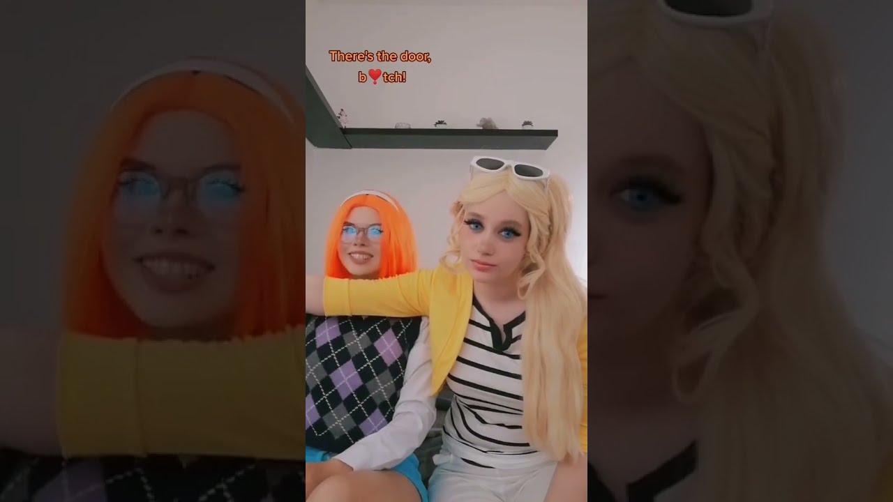 There´s the door! | Chloé Bourgeois and Sabrina Raincomprix #cosplay | Miraculous Ladybug