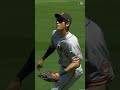 Jung Hoo Lee with the sweet sliding catch 🫰