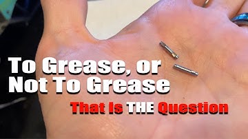 Grease Traps Dirt!! Axial Capra Drive Train Maintenance