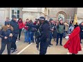 Leave armed policeman furious at rude tourist at kings guard hall