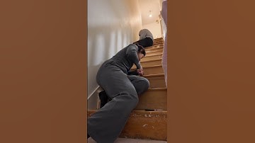 Removing stair carpet nails (real time speed because it’s long!)