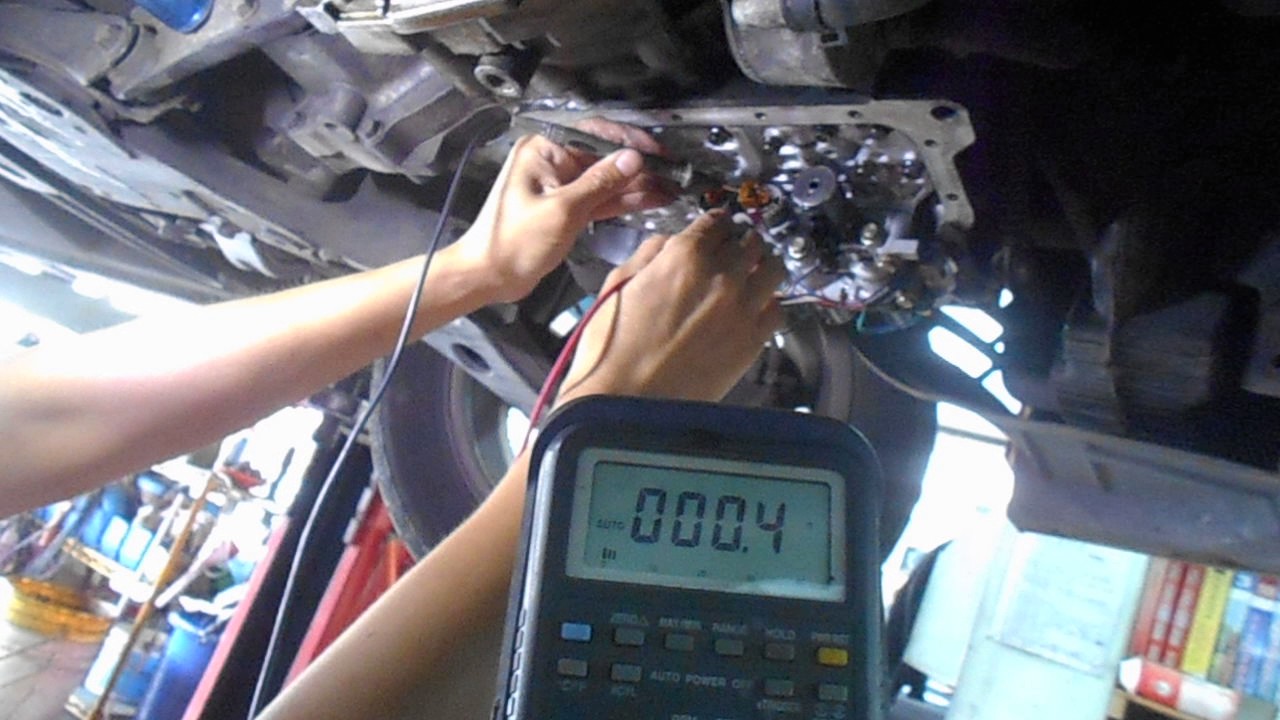 2006 MAZDA 5 FN4A-EL 變速箱電磁閥測量(下) - YouTube