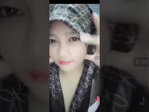 Bigo Live | Hijab Pamer Belahan Dada