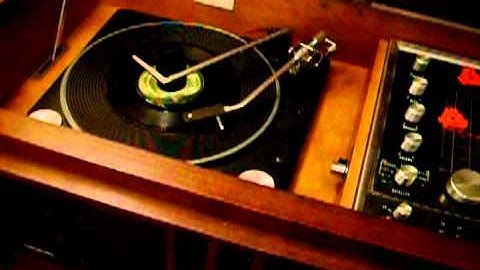 John Lennon, Yoko Ono - Instant Karma! (We All Shine On) / Who Has Seen the Wind? 45 rpm 1970