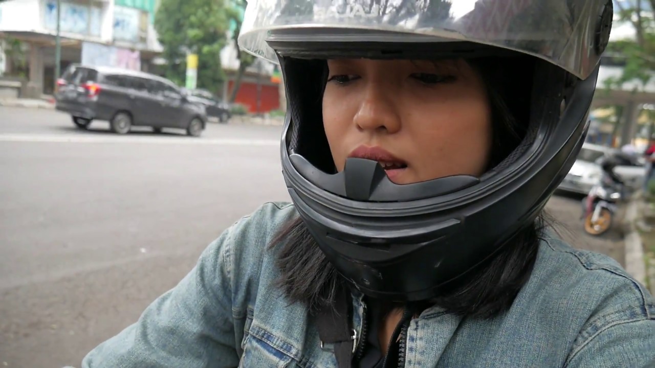 Emang Cewe Bisa Bawa Motor  Kopling  Kawasaki  Bajaj  