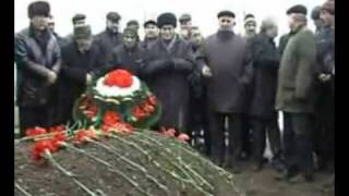 Kurdish Folk Poet Fatma İsa (Dengbej=Folk Poet) Funeral Ceremony --15 January 2010 Resimi
