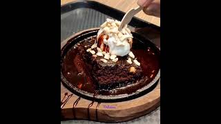 Sizzling Brownie ice cream making in restaurant | #sizzling #brownie #ice cream